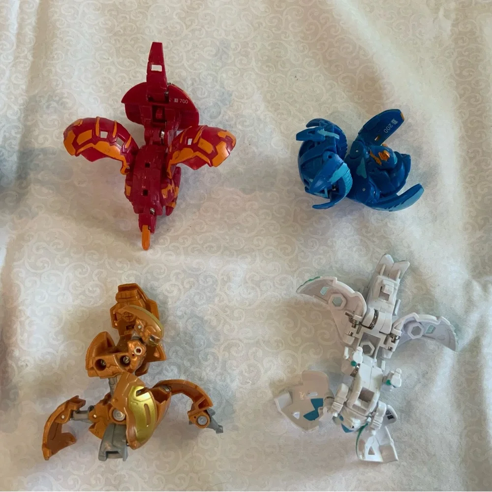Bakugan Spin Master Lot Of 13 Figures B300 B700 Battle Brawlers Battle Planet
